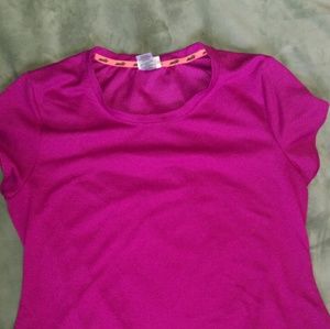 Avia XXL workout shirt